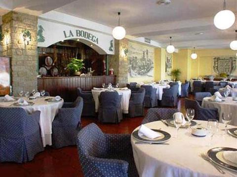 Hotel Las Cigueenas Trujillo Restaurant billede
